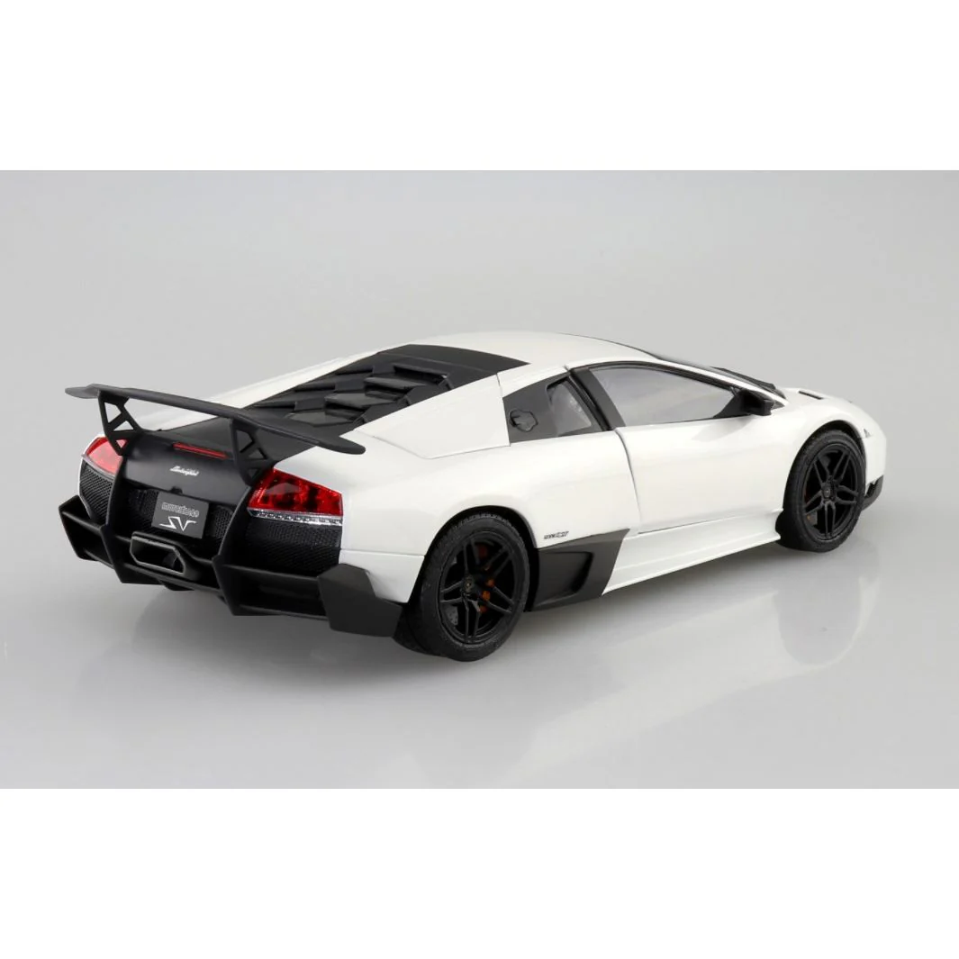 Aoshima 1/24 '09 Lamborghini Murcielago LP670-4 SV - Image 3