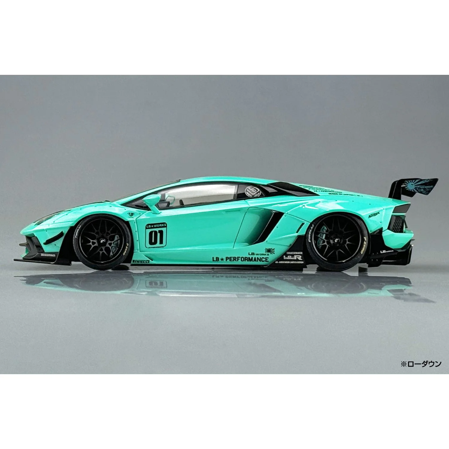 Aoshima LB-WORKS 1/24 Lamborghini Aventador Limited Edition Ver.2 - Image 3